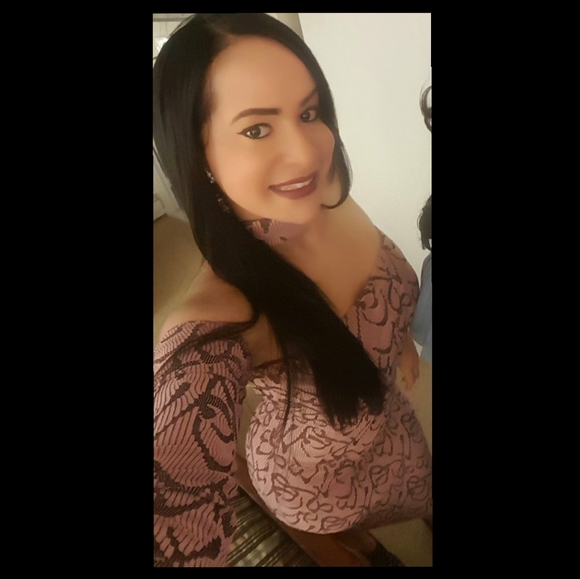 Dresses & Skirts - PARTY DRESS😊